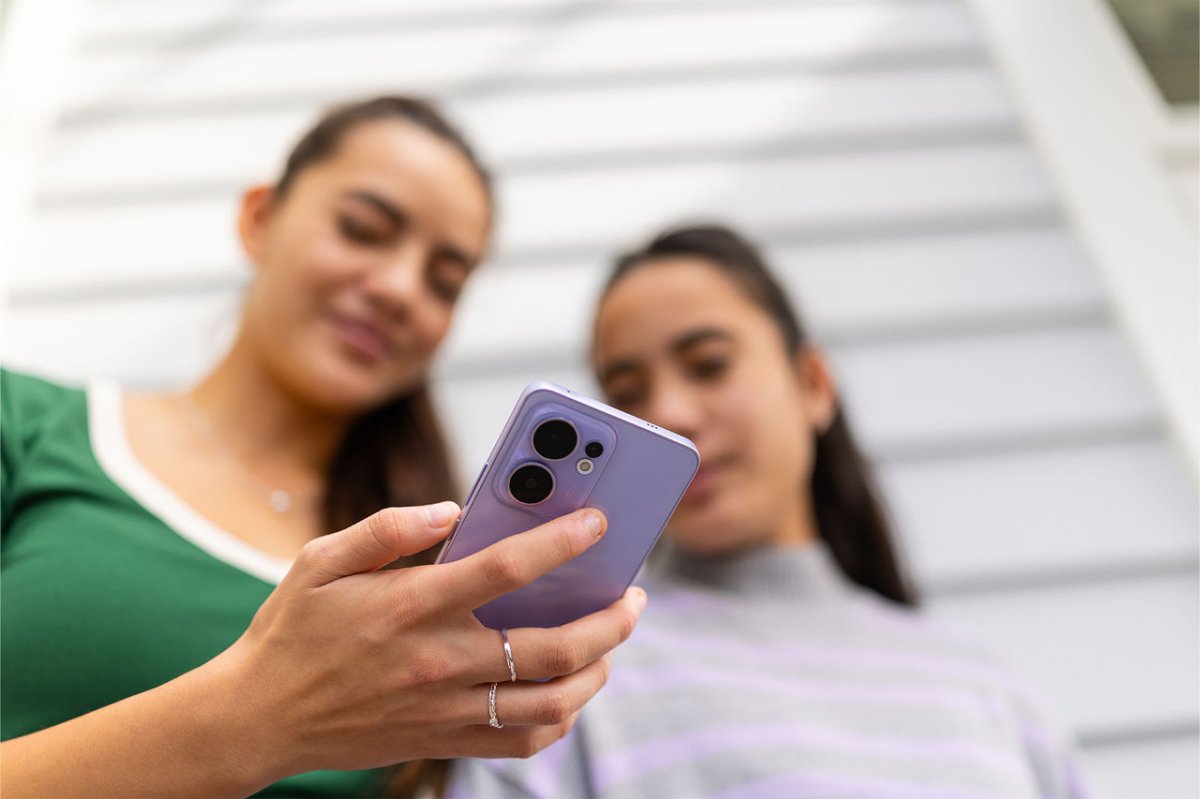Stra Mil Teens and screens | Parent Hub | Spark NZ